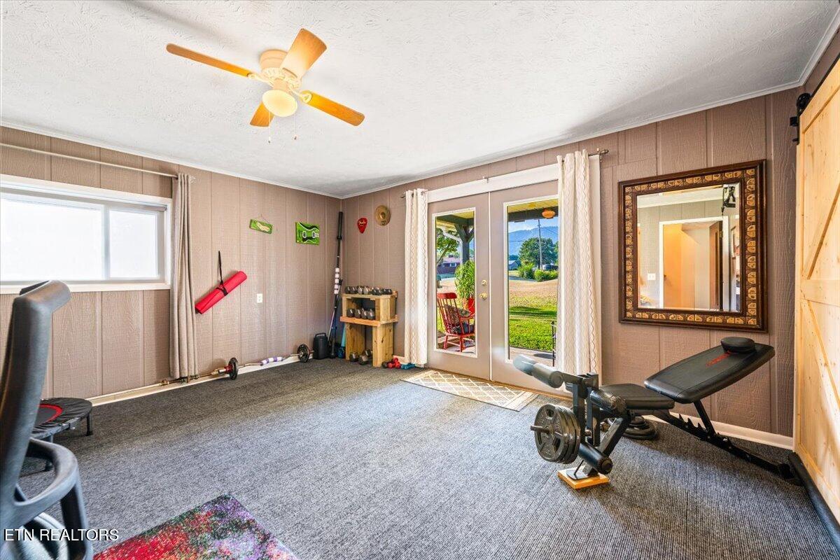 328 Brown Crest Rd, LaFollette
