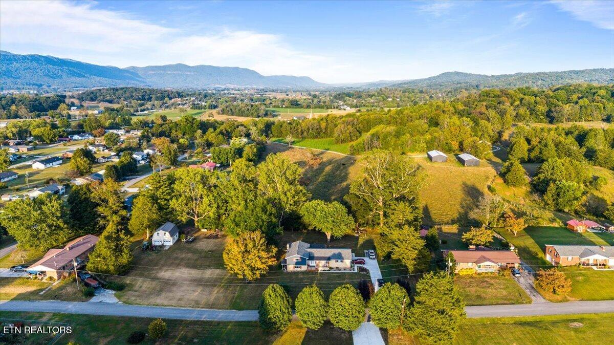 328 Brown Crest Rd, LaFollette