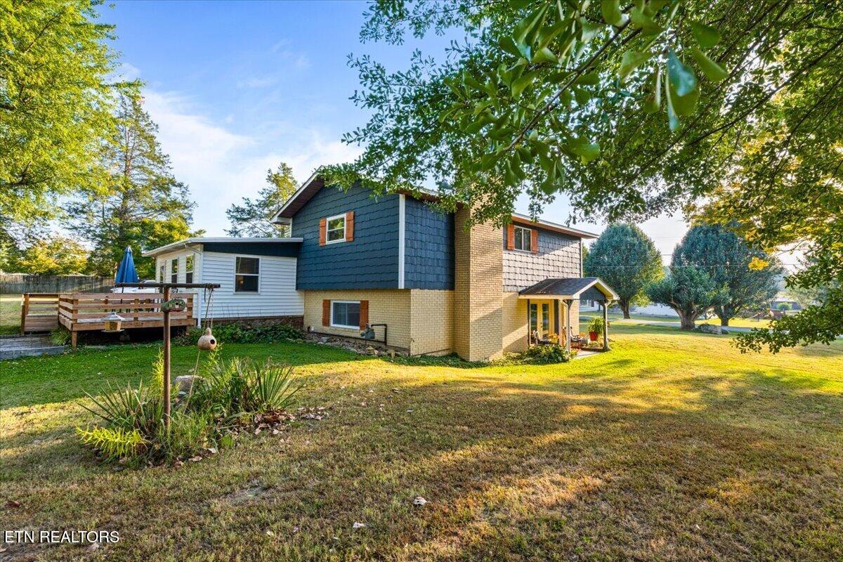 328 Brown Crest Rd, LaFollette
