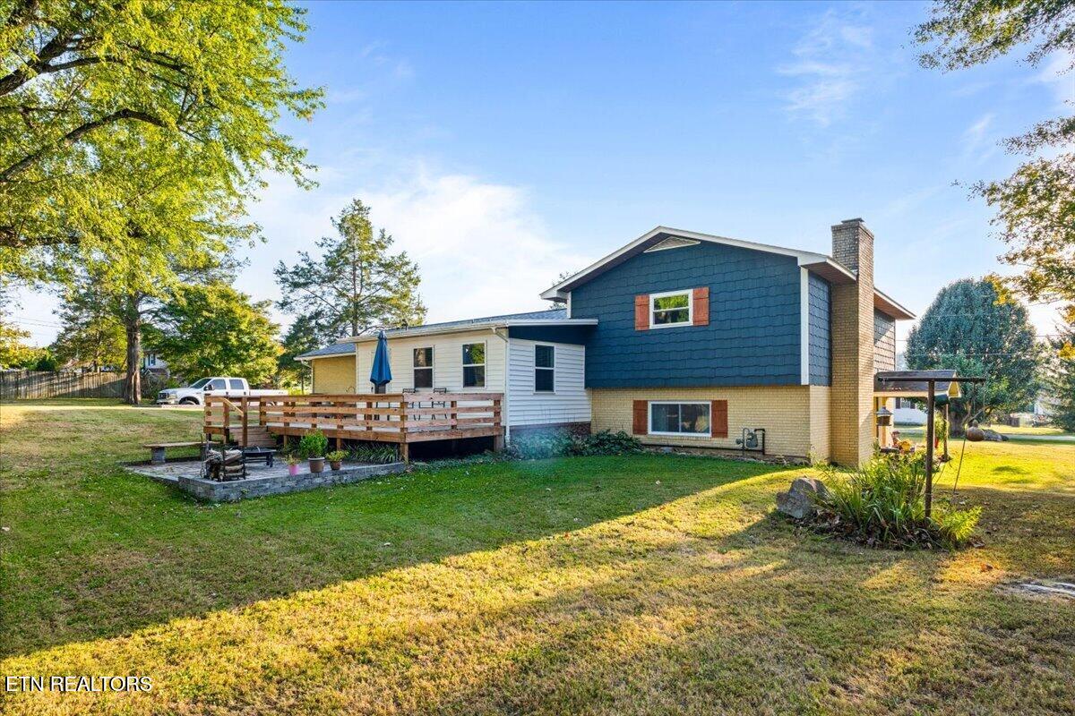 328 Brown Crest Rd, LaFollette