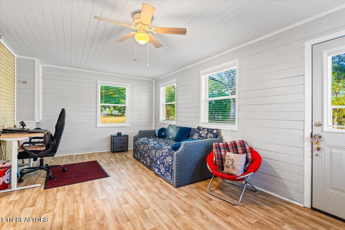 328 Brown Crest Rd, LaFollette