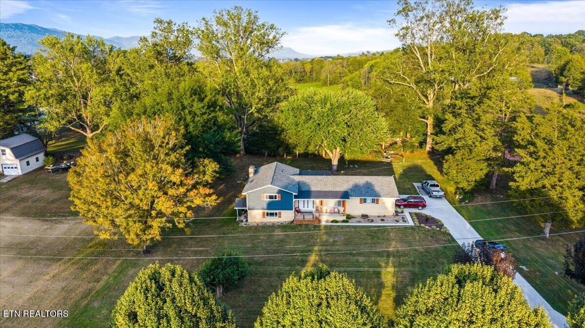 328 Brown Crest Rd, LaFollette