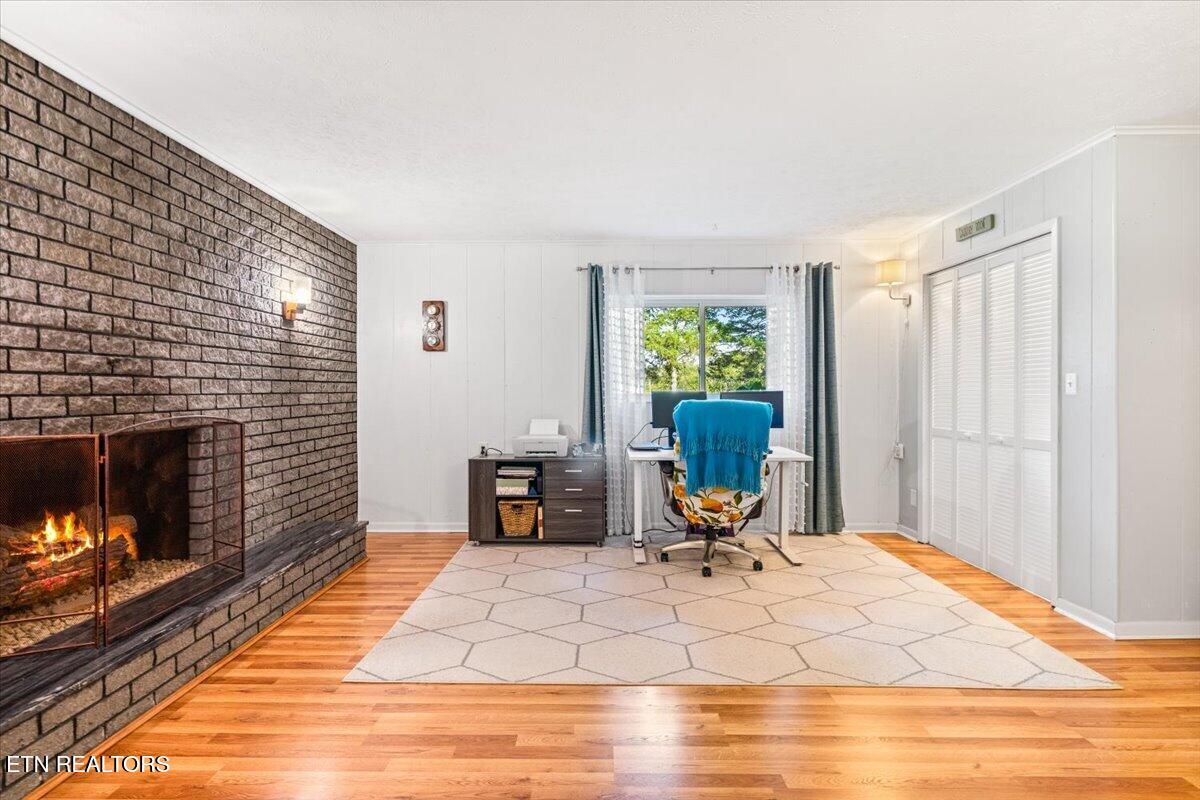 328 Brown Crest Rd, LaFollette