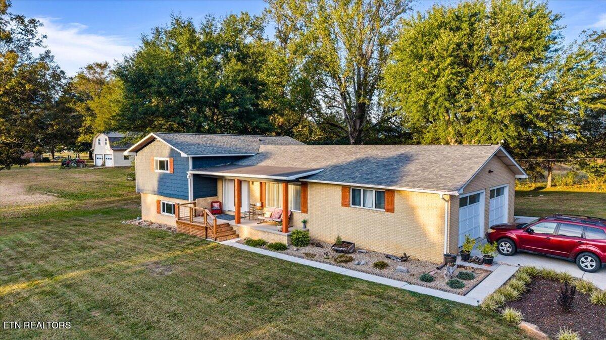 328 Brown Crest Rd, LaFollette