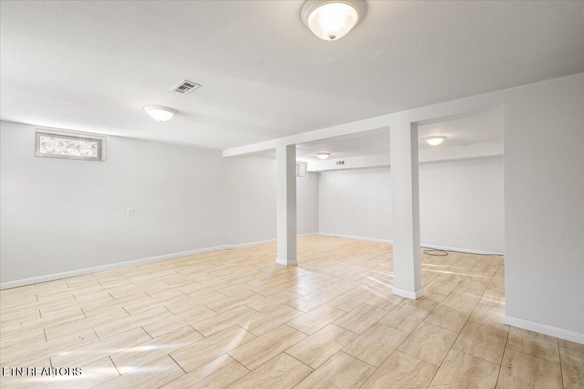 234 College Park Rd, LaFollette