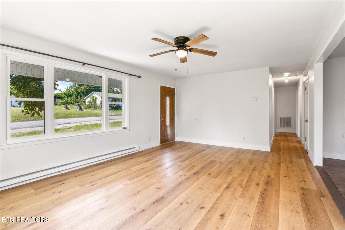 234 College Park Rd, LaFollette