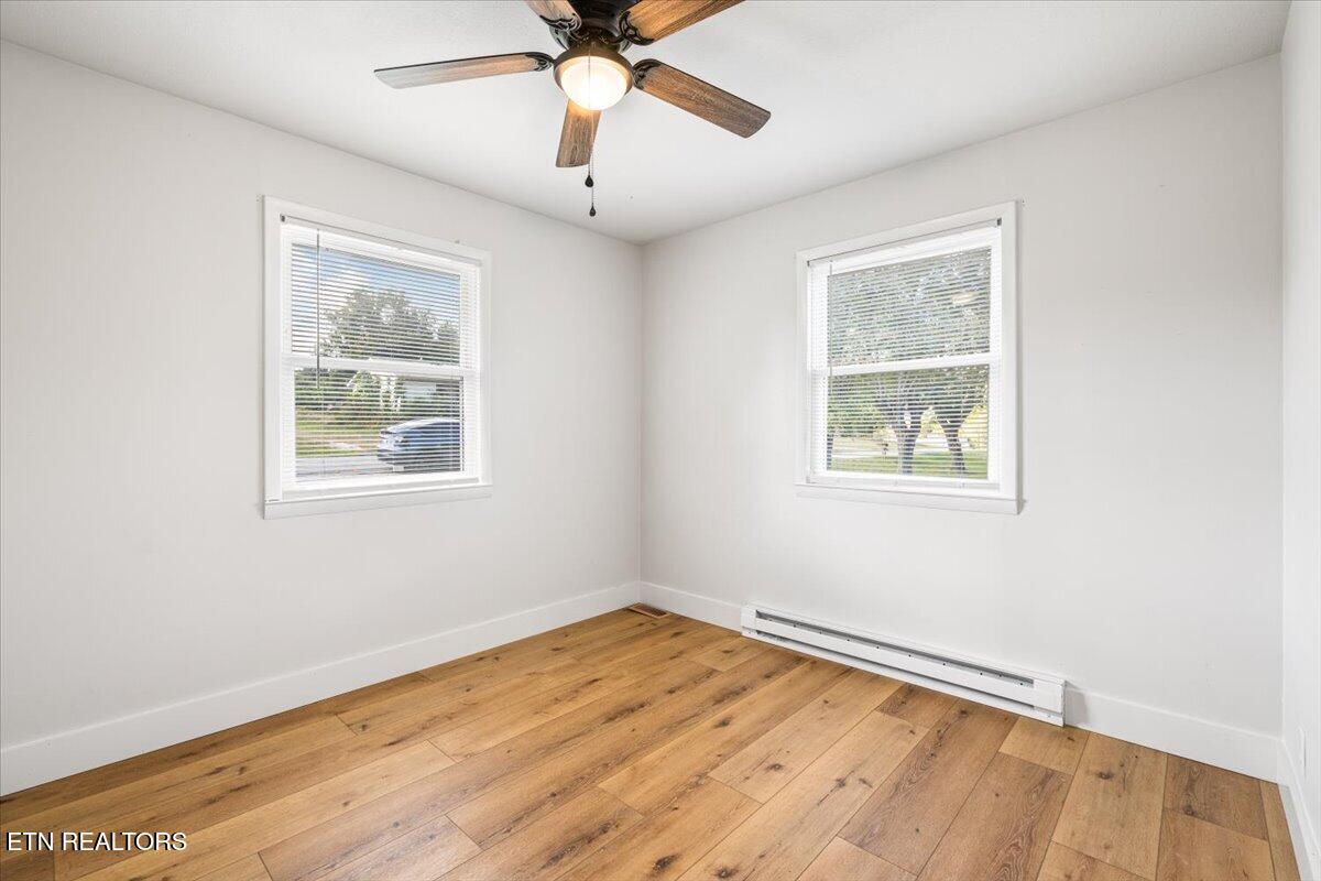 234 College Park Rd, LaFollette