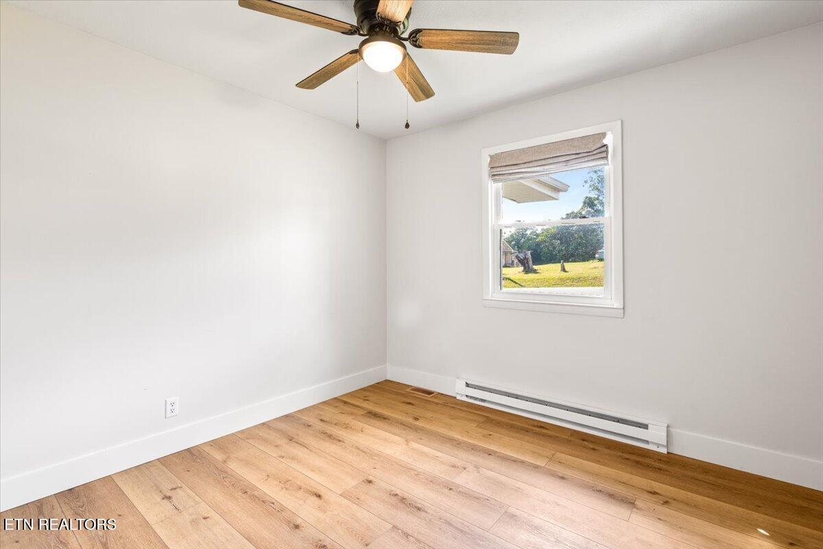 234 College Park Rd, LaFollette