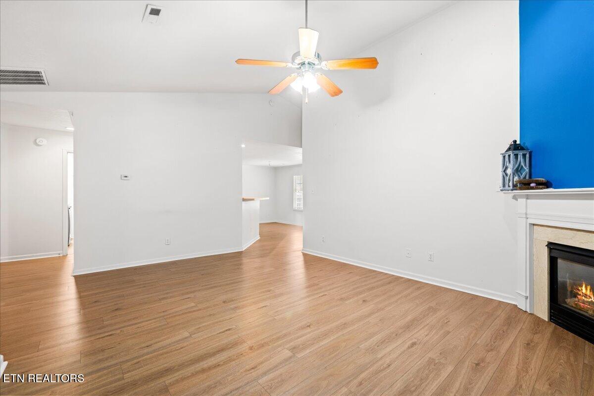 7037 La Christa Way