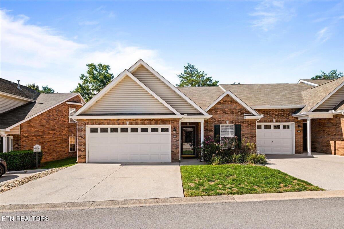 7037 La Christa Way