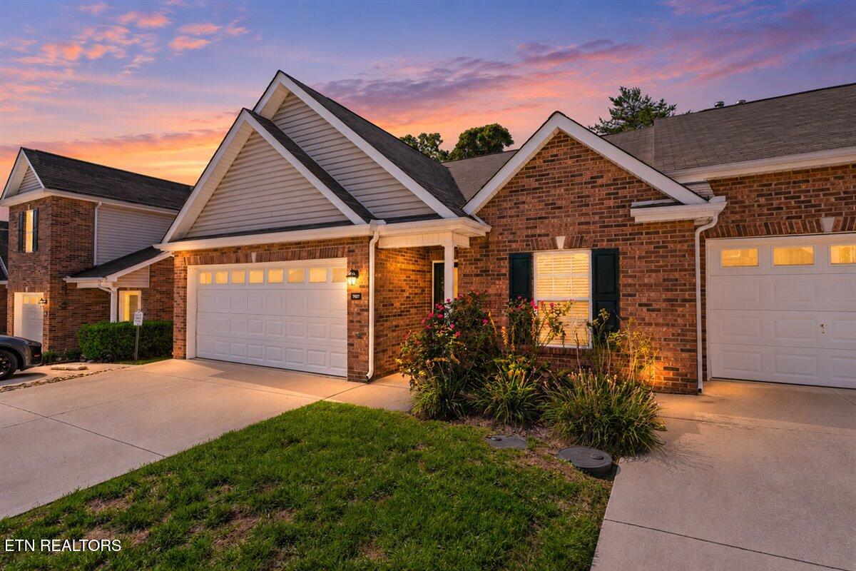 7037 La Christa Way