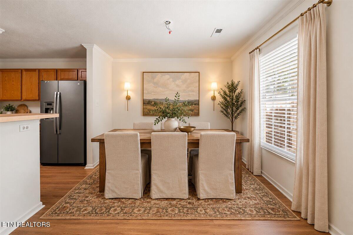 7037 La Christa Way