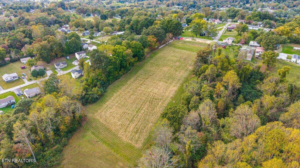 109 W Kentucky Ave, LaFollette
