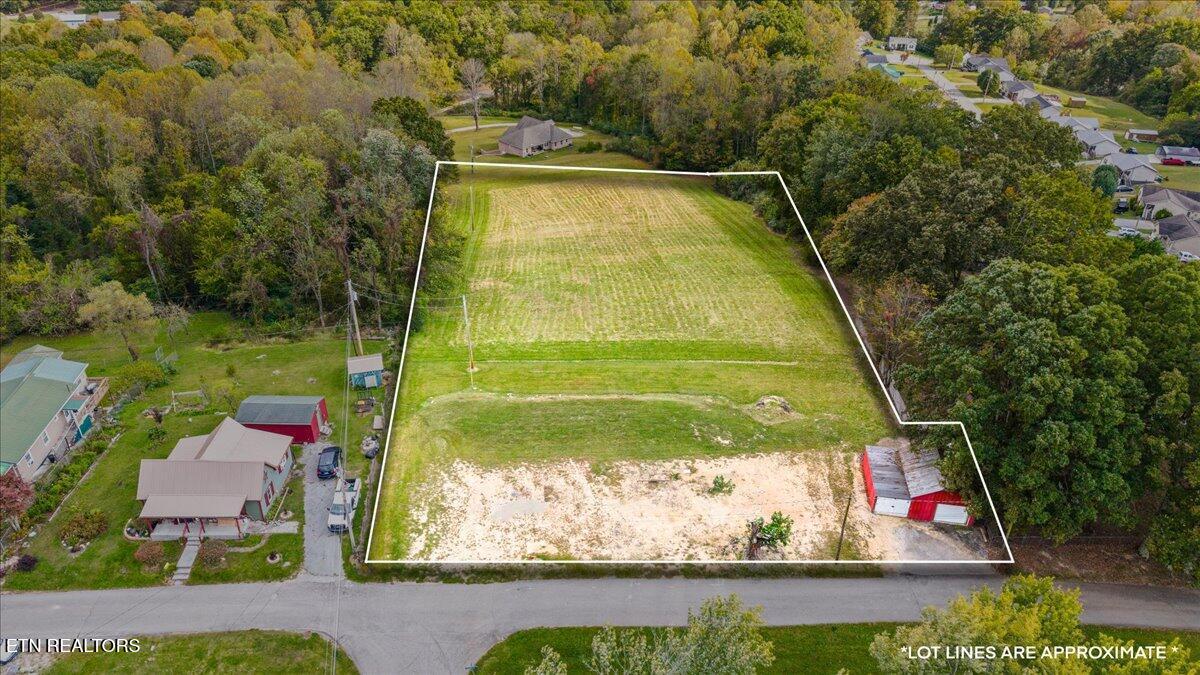 109 W Kentucky Ave, LaFollette