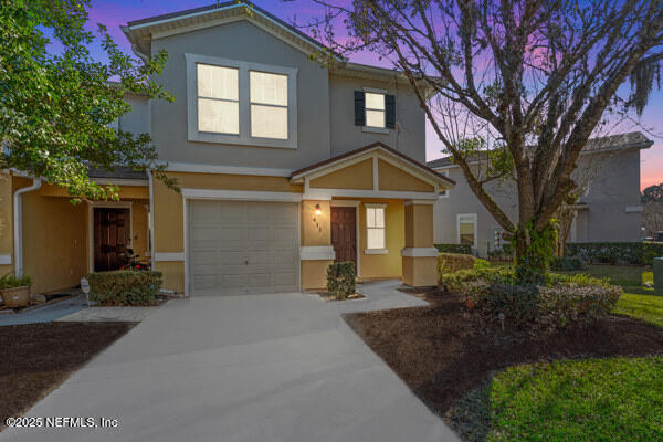 411 WALNUT Drive, St. Johns