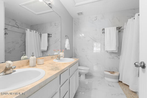 411 WALNUT Drive, St. Johns