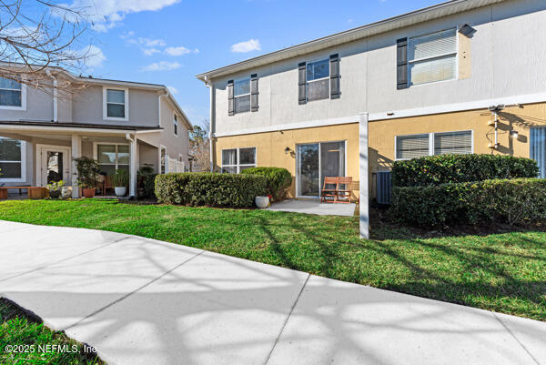 411 WALNUT Drive, St. Johns