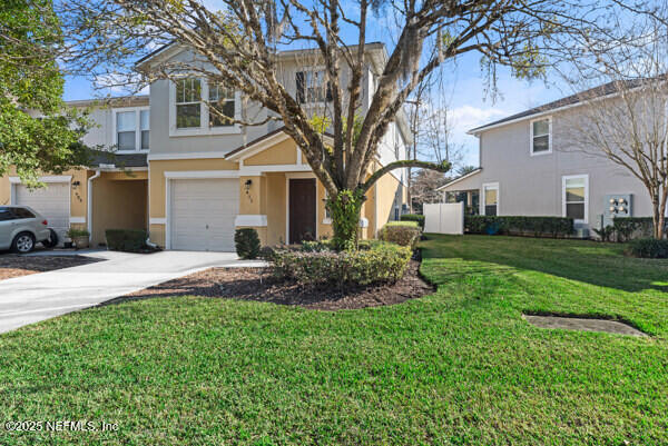 411 WALNUT Drive, St. Johns