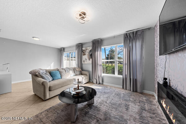411 WALNUT Drive, St. Johns