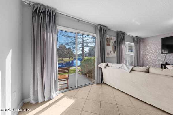 411 WALNUT Drive, St. Johns