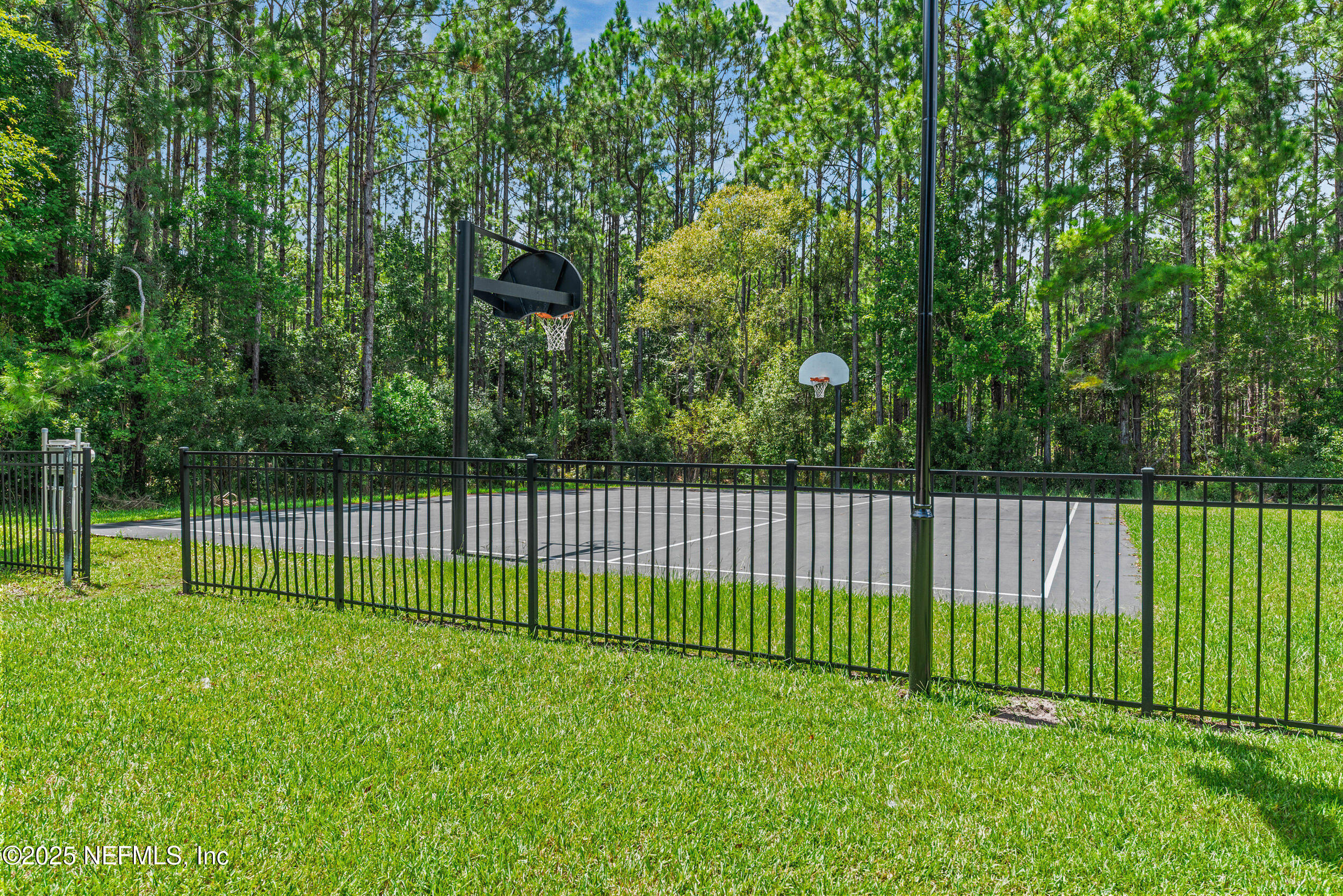 32400 FERN PARKE Way