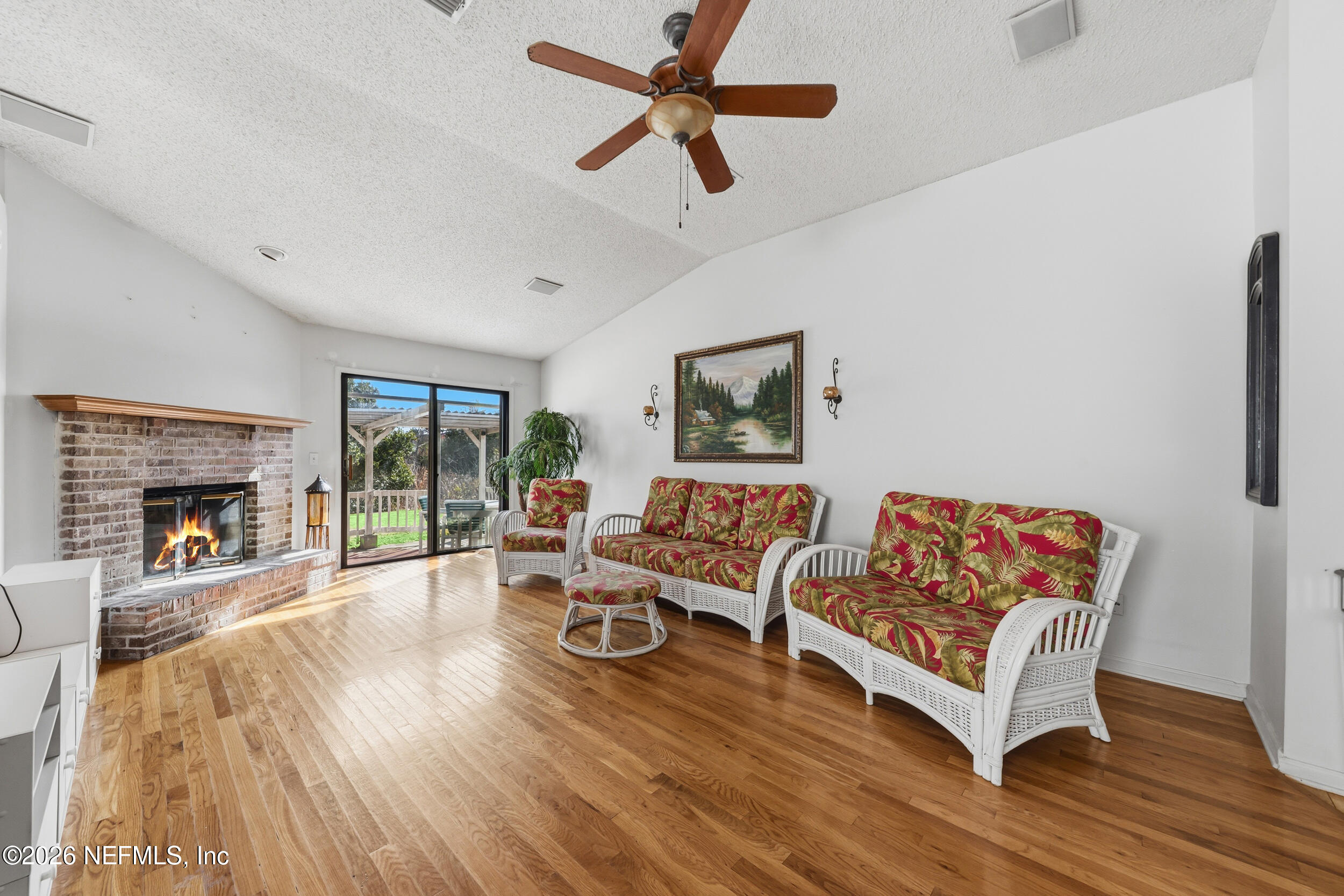 407 NAUGATUCK Drive