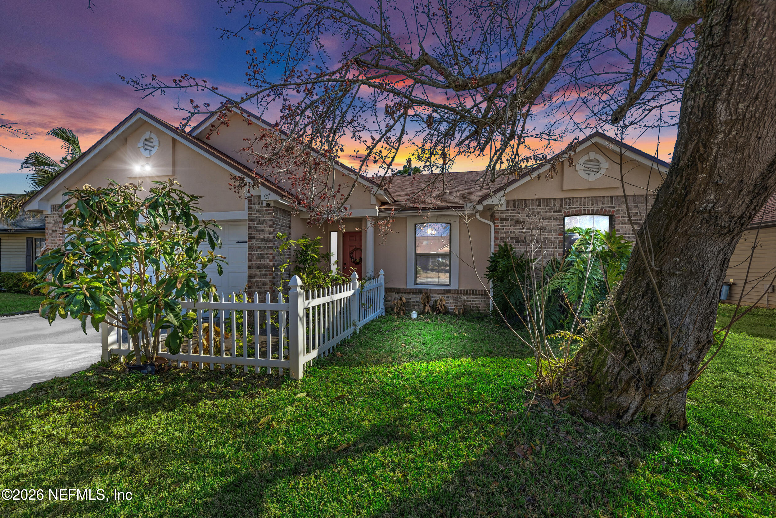 407 NAUGATUCK Drive