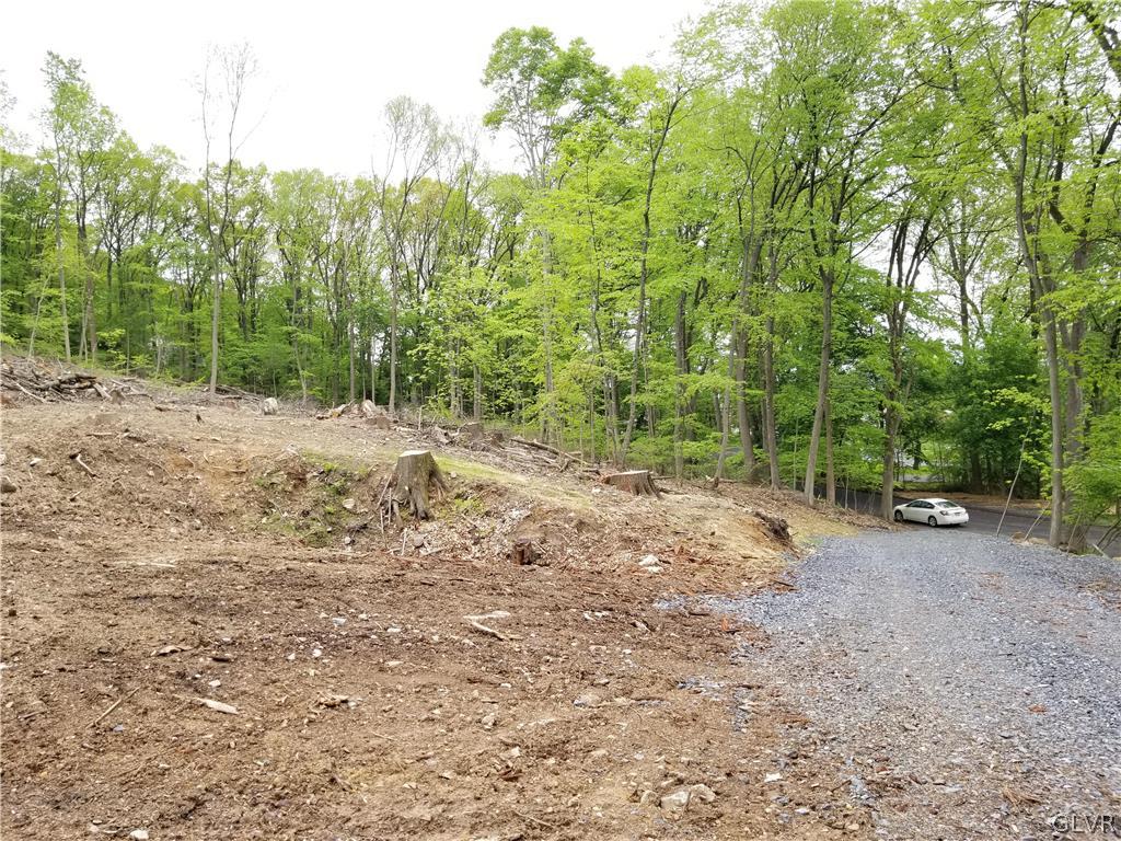 216 East Mountain Road