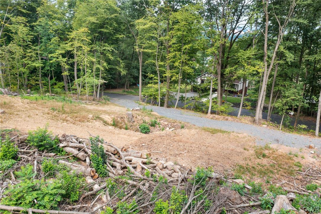 216 East Mountain Road