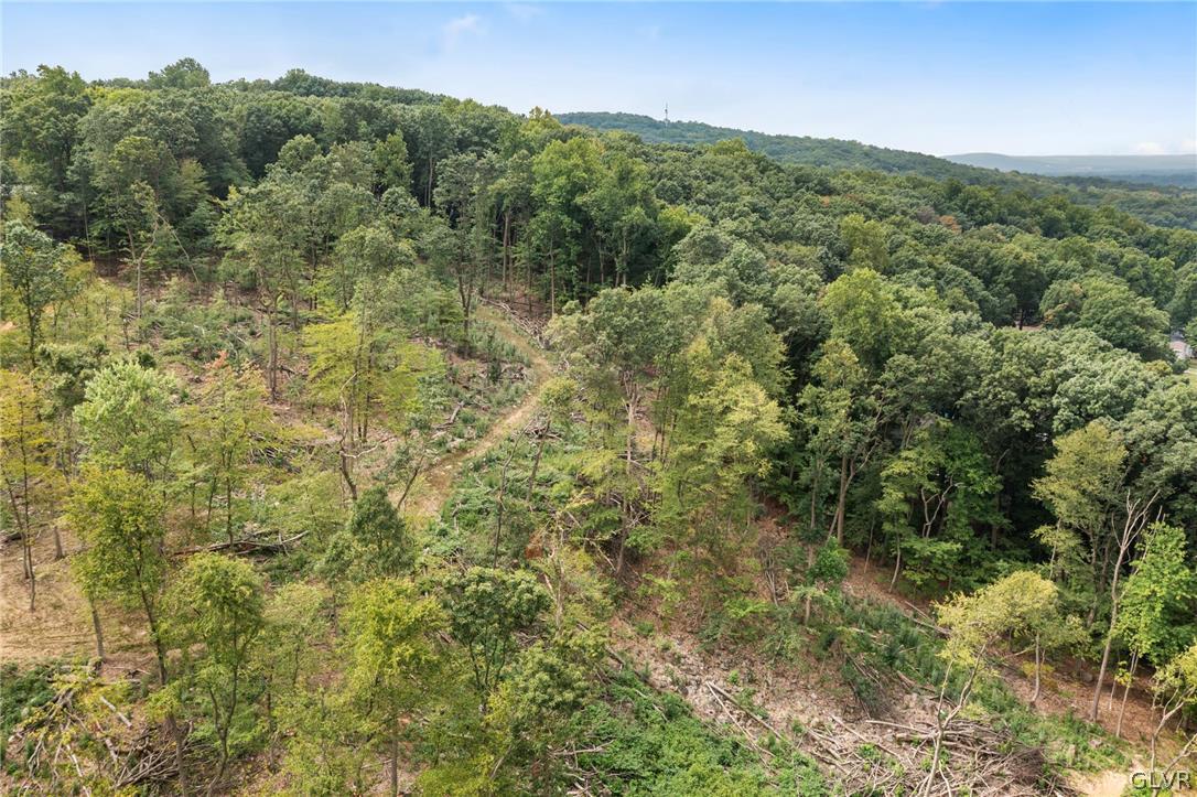 216 East Mountain Road