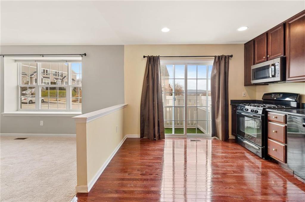 4094 Bunker Hill Drive South