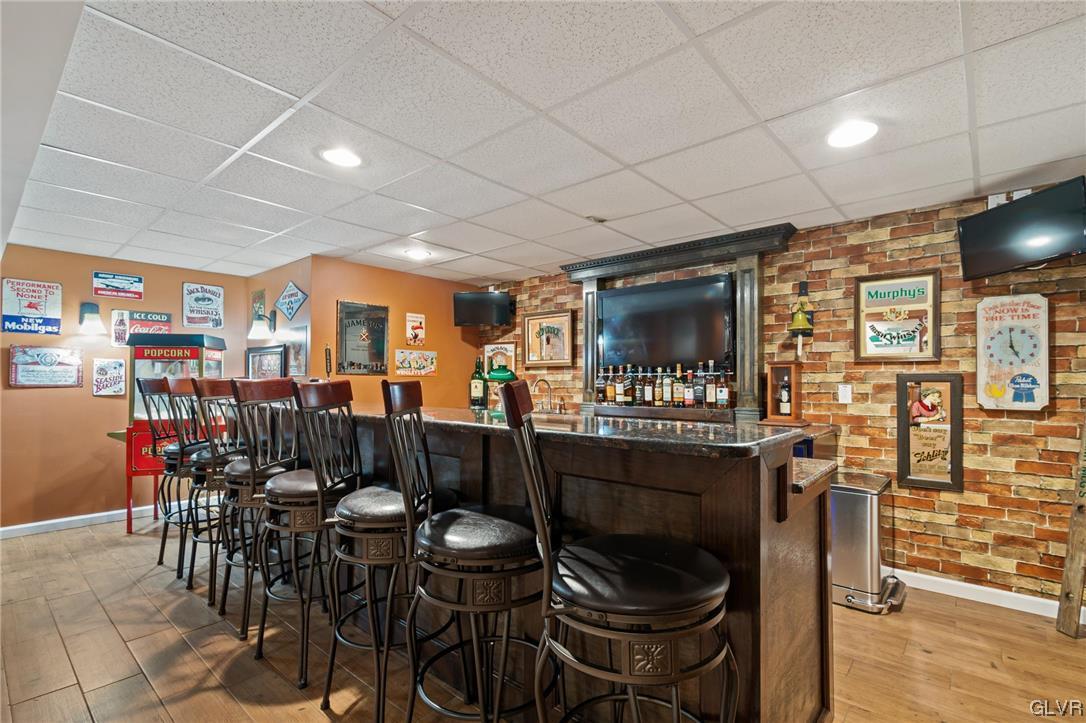 6255 Chestnut Hill Road