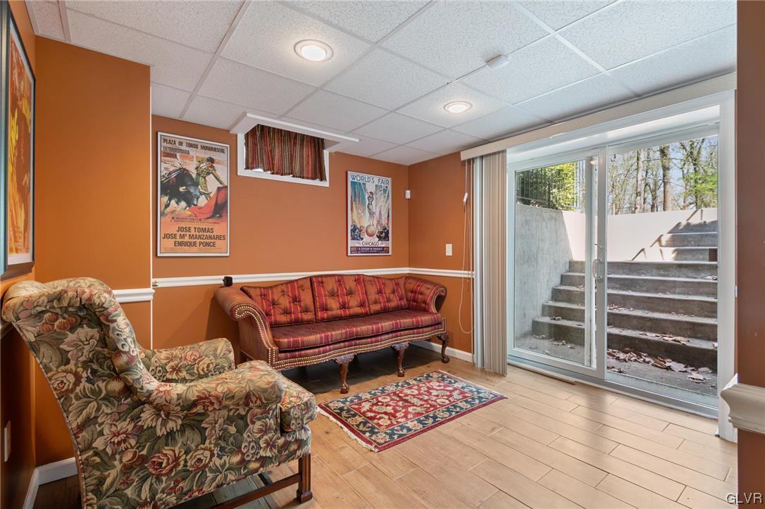 6255 Chestnut Hill Road