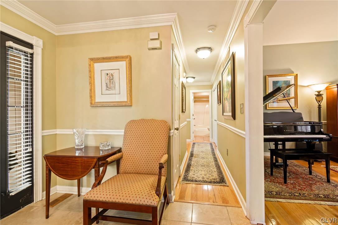 6255 Chestnut Hill Road