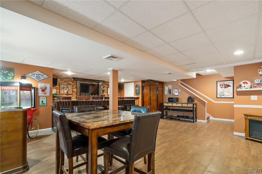 6255 Chestnut Hill Road