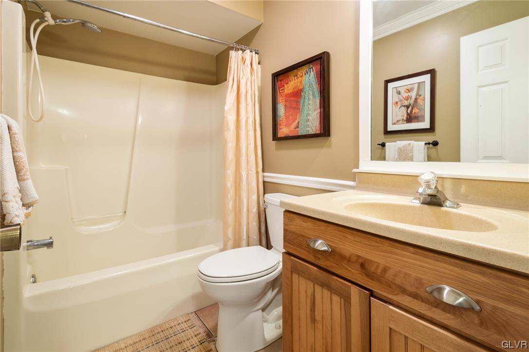 6255 Chestnut Hill Road