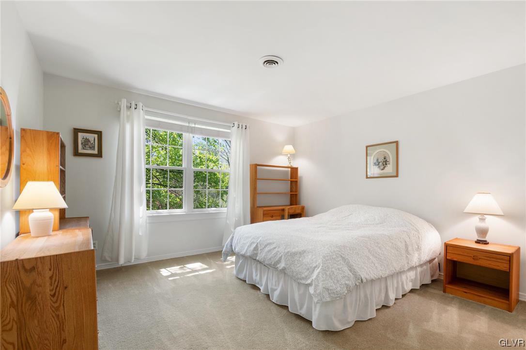 1835 Lehigh Parkway North