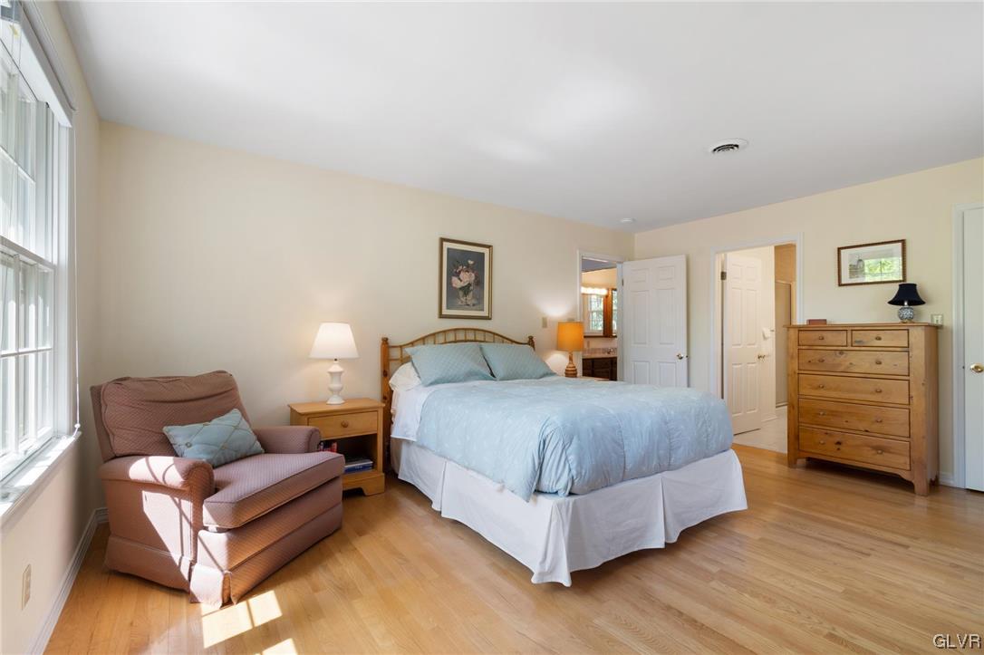 1835 Lehigh Parkway North