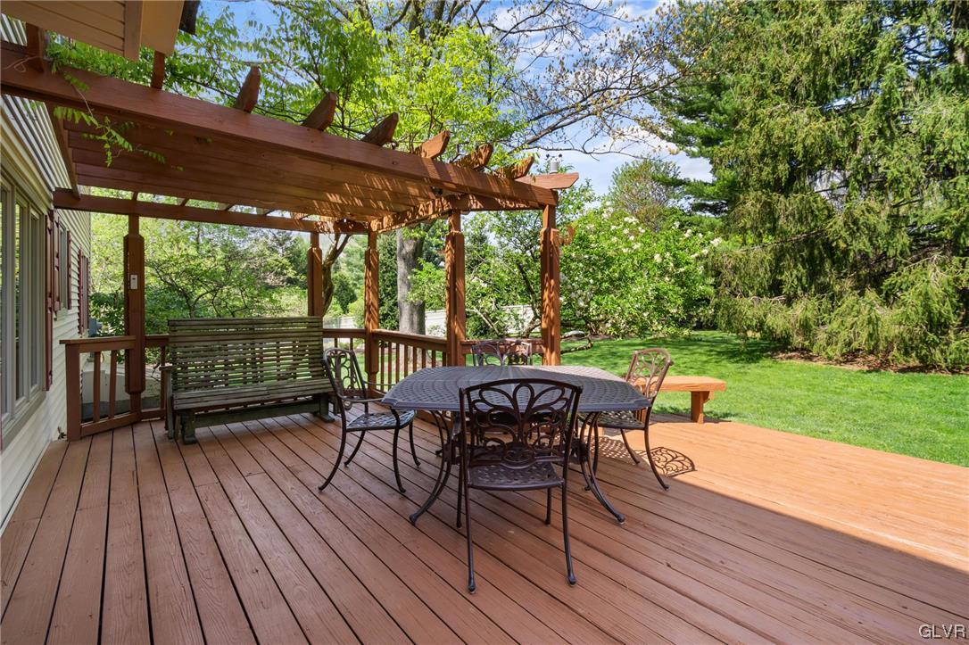 1835 Lehigh Parkway North