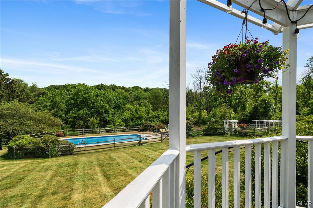 6098 Blue Church Road