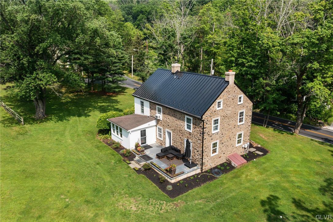 1590 California Road