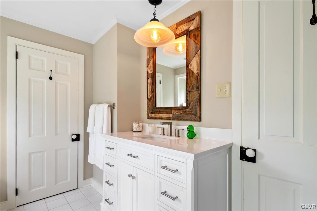 1590 California Road