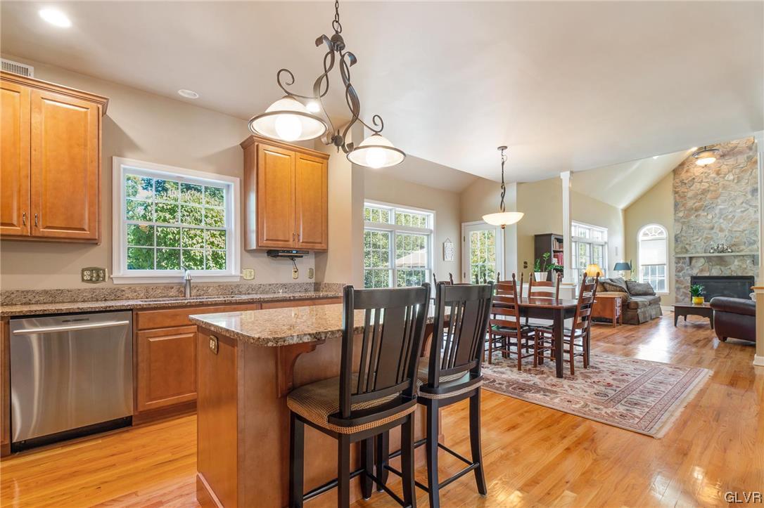 3315 North Bay Hill Drive