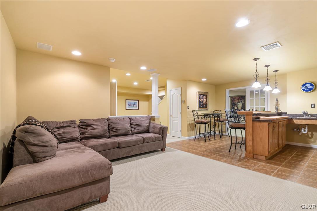 3315 North Bay Hill Drive