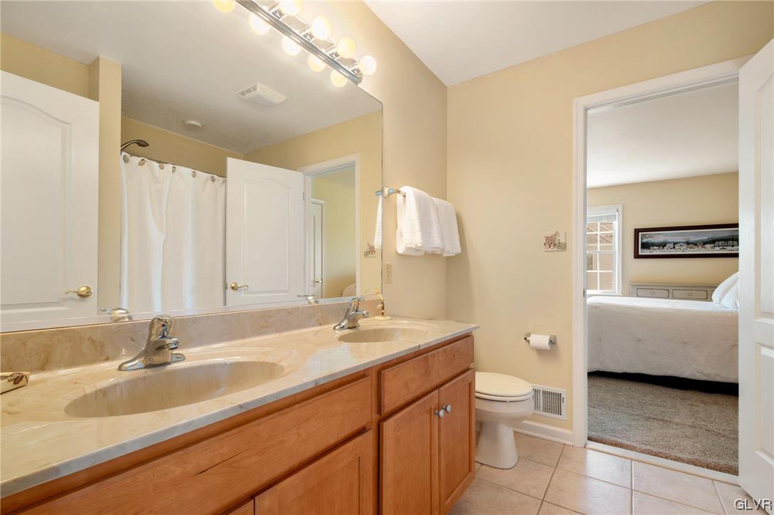 3315 North Bay Hill Drive