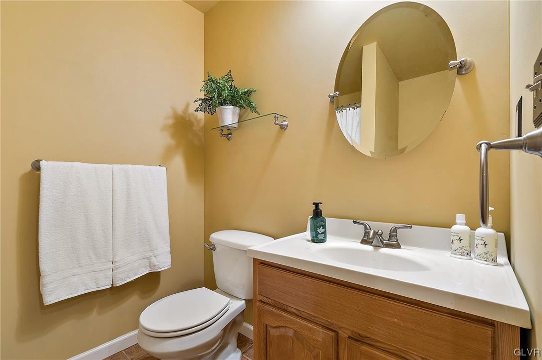 3315 North Bay Hill Drive