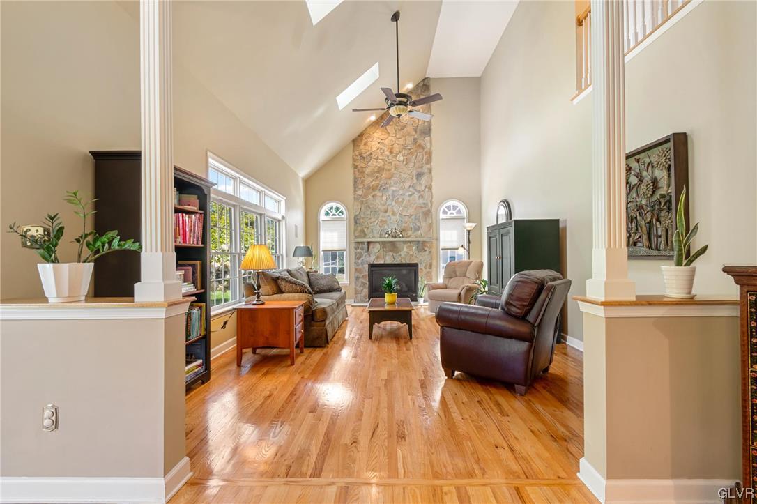 3315 North Bay Hill Drive