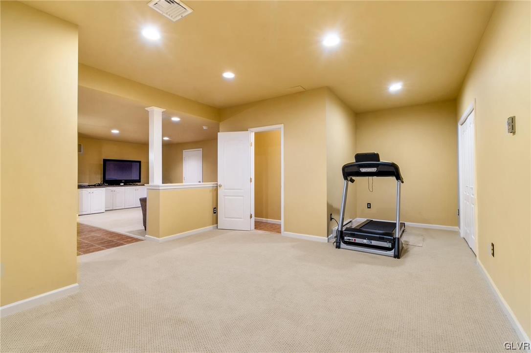 3315 North Bay Hill Drive