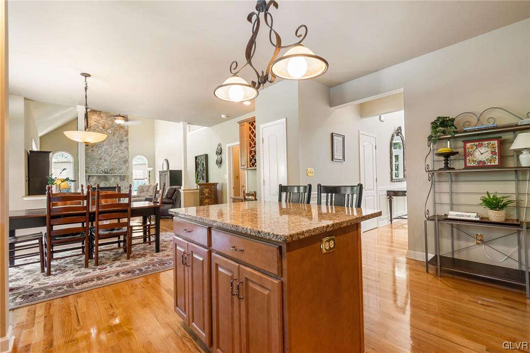 3315 North Bay Hill Drive