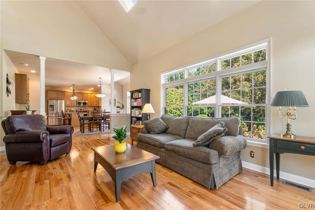 3315 North Bay Hill Drive